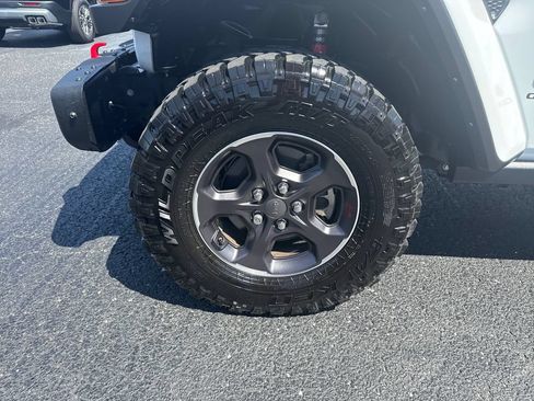 Used 2022 Jeep Gladiator Rubicon w/ LED Lighting Group AWD/4WD image 39