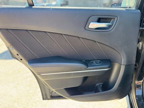 Used 2015 Dodge Charger SXT RWD image 20