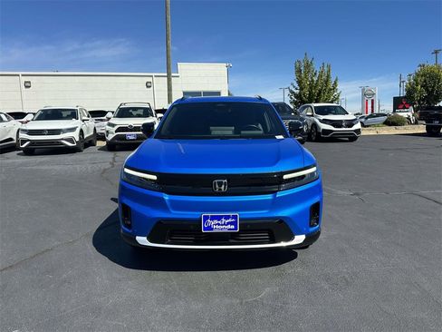Certified 2024 Honda Prologue Touring image 2