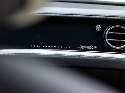 Used 2024 Bentley Flying Spur W12 AWD/4WD image 63