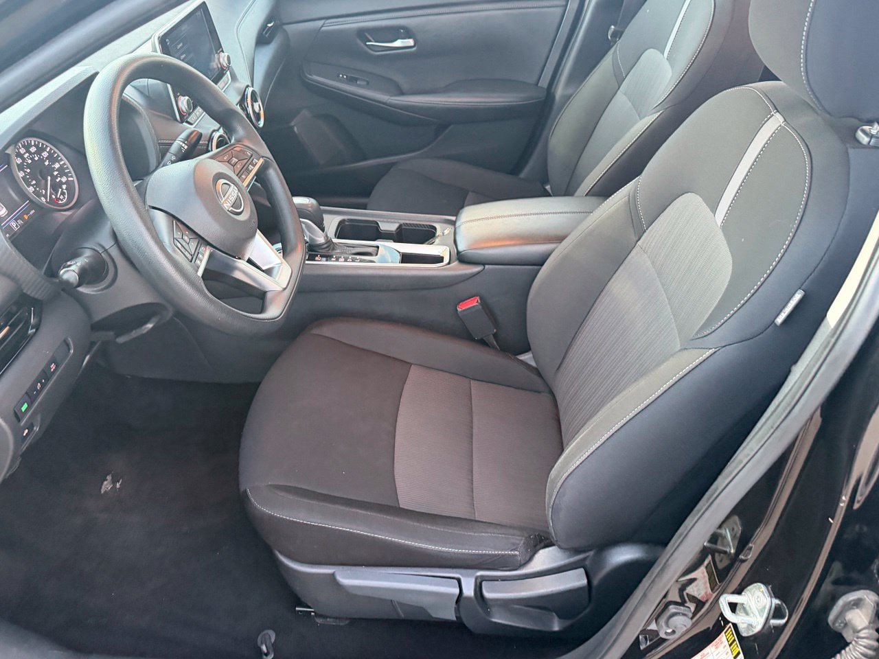 Certified 2025 Nissan Sentra SV FWD image 28