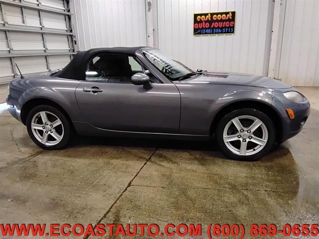 Used 2006 MAZDA MX-5 Miata Touring RWD image 5