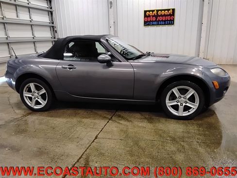 Used 2006 MAZDA MX-5 Miata Touring image 5