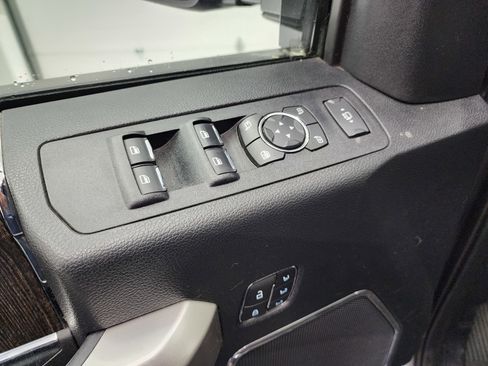 Used 2021 Ford F250 Lariat image 44