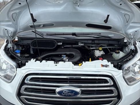 Used 2019 Ford Transit 350 XLT image 21