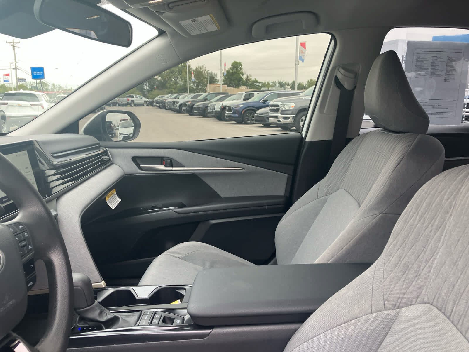 Used 2026 Toyota Camry LE FWD image 10