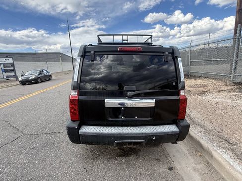 Used 2006 Jeep Commander Limited w/ Trailer Tow Group IV RWD image 8