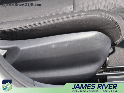 Used 2021 Subaru Outback AWD/4WD image 10