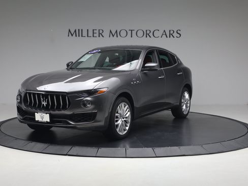 Certified 2022 Maserati Levante GT AWD/4WD image 2