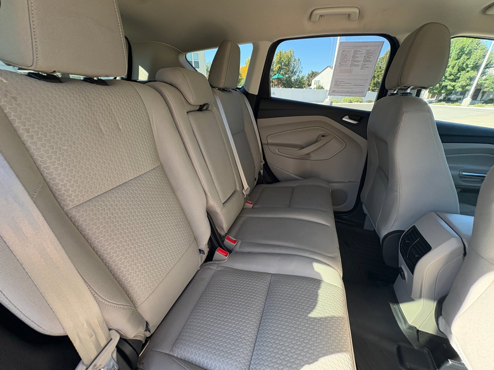 Used 2017 Ford Escape SE AWD/4WD image 18