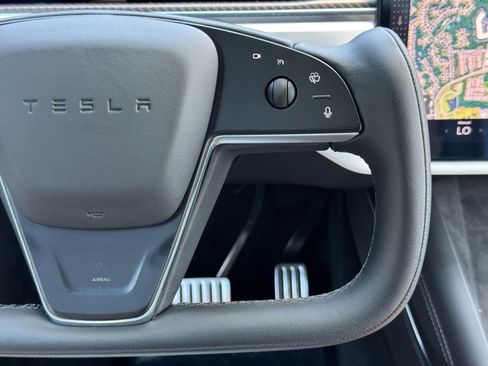 Used 2025 Tesla Model X Plaid AWD/4WD image 18