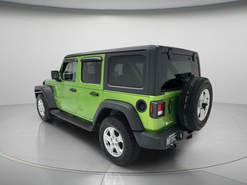 Used 2018 Jeep Wrangler Unlimited Sport S AWD/4WD image 6