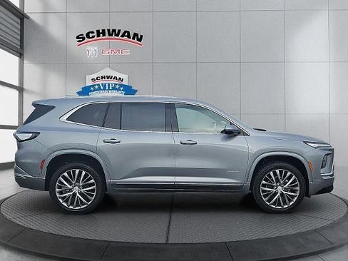 New 2026 Buick Enclave Avenir w/ Super Cruise Package image 2