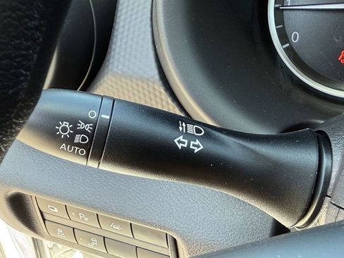 New 2025 Nissan Kicks Play S image 13