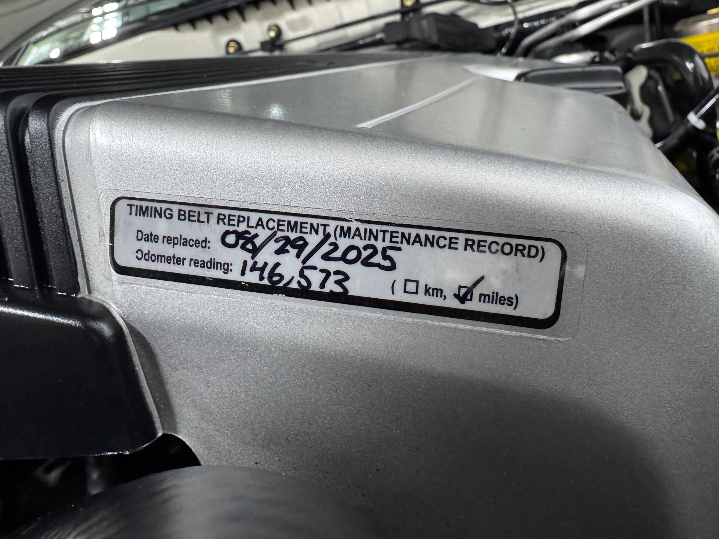 Used 2004 Lexus LX 470 4WD image 21