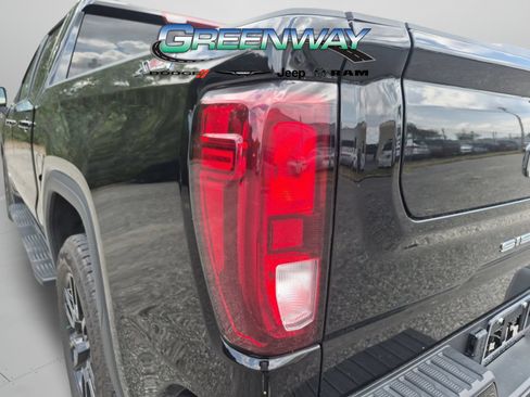 Used 2025 GMC Sierra 1500 Elevation w/ Elevation Premium Package AWD/4WD image 30