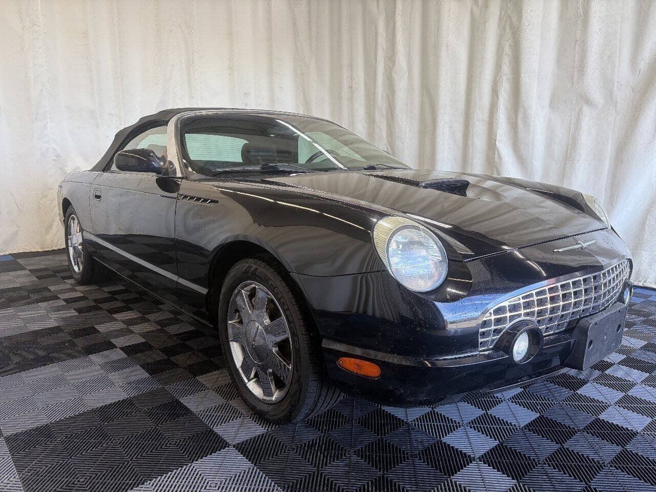 Used 2002 Ford Thunderbird RWD image 2