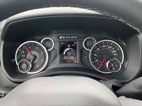 New 2026 RAM 2500 Big Horn AWD/4WD image 11