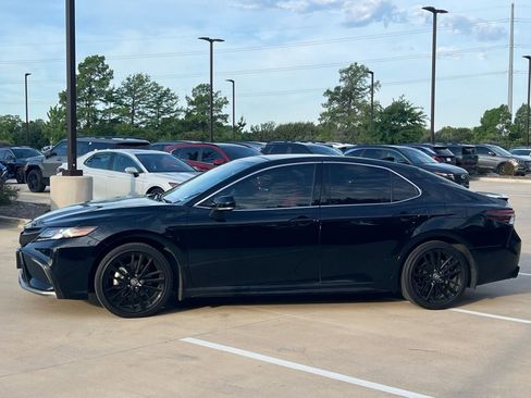 Used 2024 Toyota Camry XSE FWD image 6