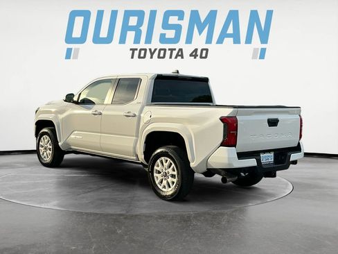 Certified 2026 Toyota Tacoma SR5 RWD image 6