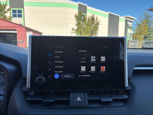 Used 2025 Toyota RAV4 LE image 21