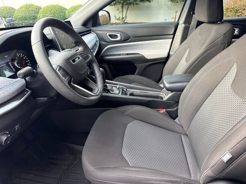 Used 2023 Jeep Compass Sport AWD/4WD image 18