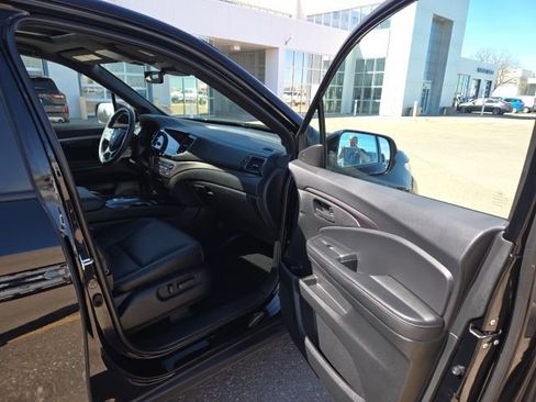 Used 2025 Honda Passport EX-L image 38