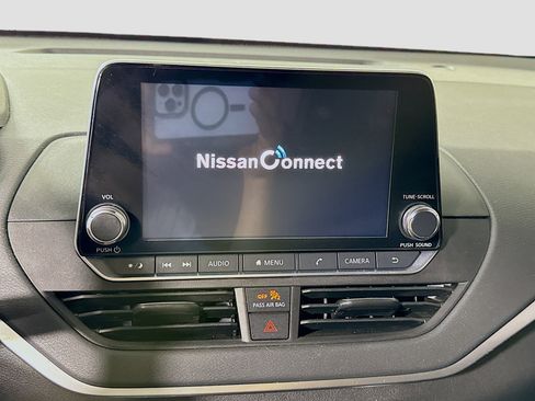 Used 2021 Nissan Altima 2.5 SV image 18