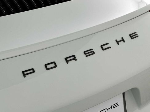 Certified 2019 Porsche 911 Carrera S image 31