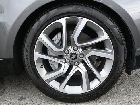Used 2018 Land Rover Range Rover Sport HSE AWD/4WD image 11