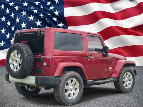 Used 2012 Jeep Wrangler Sahara w/ Connectivity Group AWD/4WD image 6