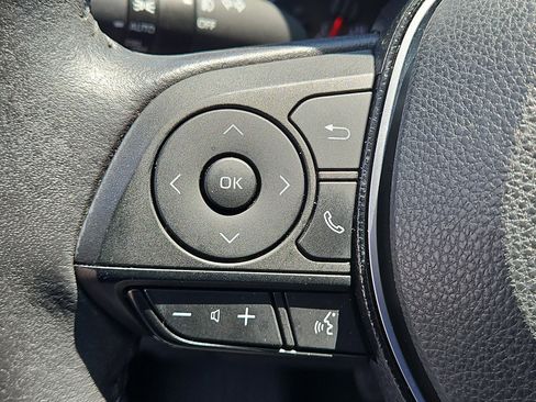 Used 2021 Toyota RAV4 XLE Premium AWD/4WD image 21