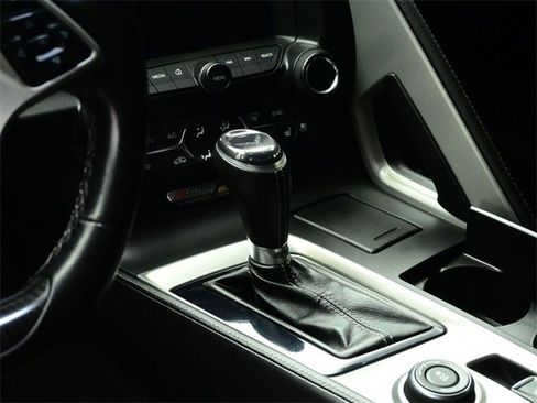 Used 2015 Chevrolet Corvette Z06 w/ 2LZ Preferred Equipment Group image 13