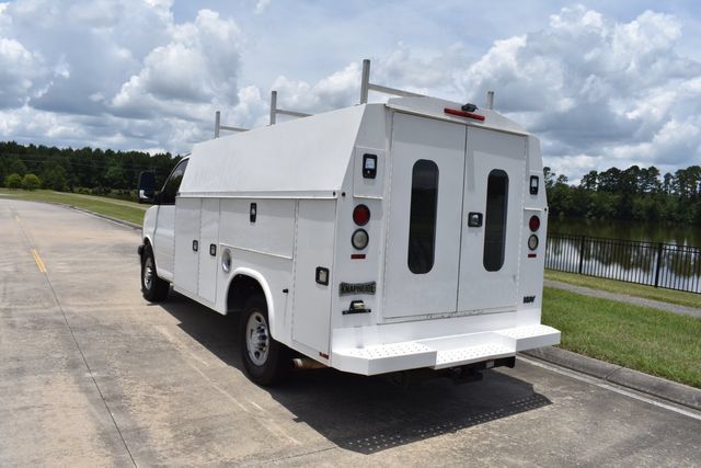 Used 2017 Chevrolet Express 3500 RWD image 5
