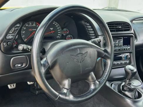 Used 2003 Chevrolet Corvette Z06 w/ Memory Package, 3 Drivers image 19