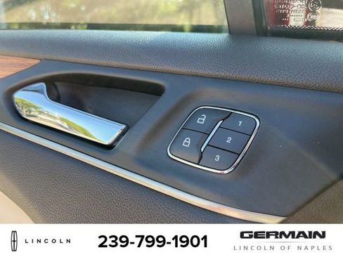 Used 2015 Lincoln MKC FWD w/ Equipment Group 101A Select image 19