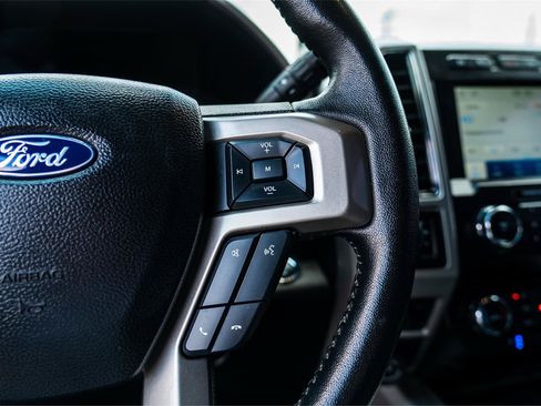 Used 2021 Ford F250 Lariat AWD/4WD image 14