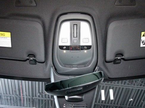 Certified 2025 Volvo V60 B5 Cross Country Plus image 8