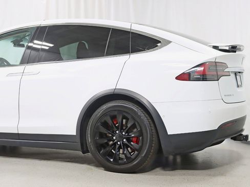Used 2016 Tesla Model X AWD/4WD image 11