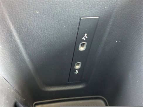 New 2026 Volkswagen Tiguan SE image 25