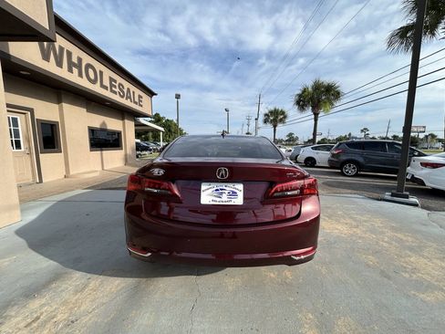 Used 2015 Acura TLX w/ Technology Package FWD image 4