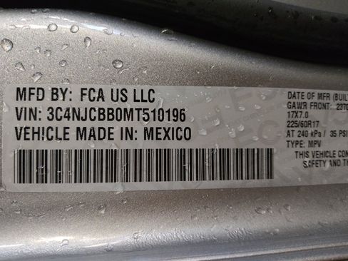 Used 2021 Jeep Compass Latitude image 33