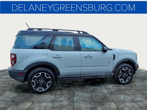 Used 2024 Ford Bronco Sport Outer Banks w/ Tech Package image 2