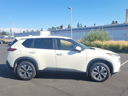 Certified 2023 Nissan Rogue SV image 32