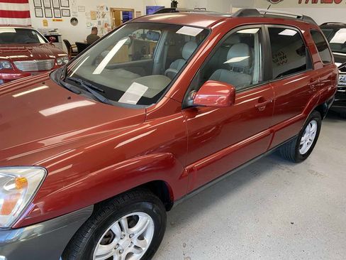 Used 2007 Kia Sportage EX w/ Leather Pkg image 3