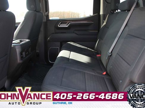Used 2022 Chevrolet Silverado 1500 LT Trail Boss image 24