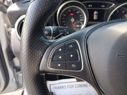 Used 2018 Mercedes-Benz GLA 250 4MATIC image 33