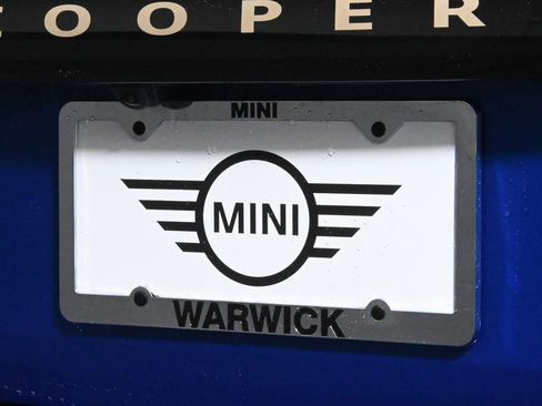 Used 2025 MINI Cooper 2-Door Hardtop image 14