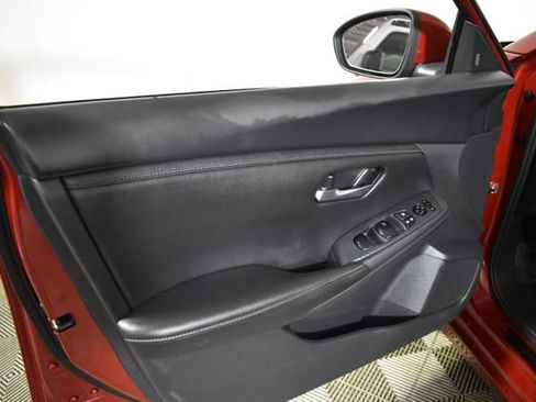 Certified 2024 Nissan Sentra SV FWD image 7