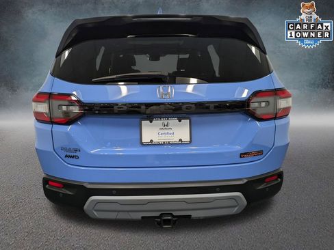 Used 2024 Honda Pilot TrailSport image 5